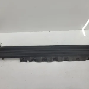 Listwa progowa BMW X3 E83 PRAWA (51633401810, 3401810)